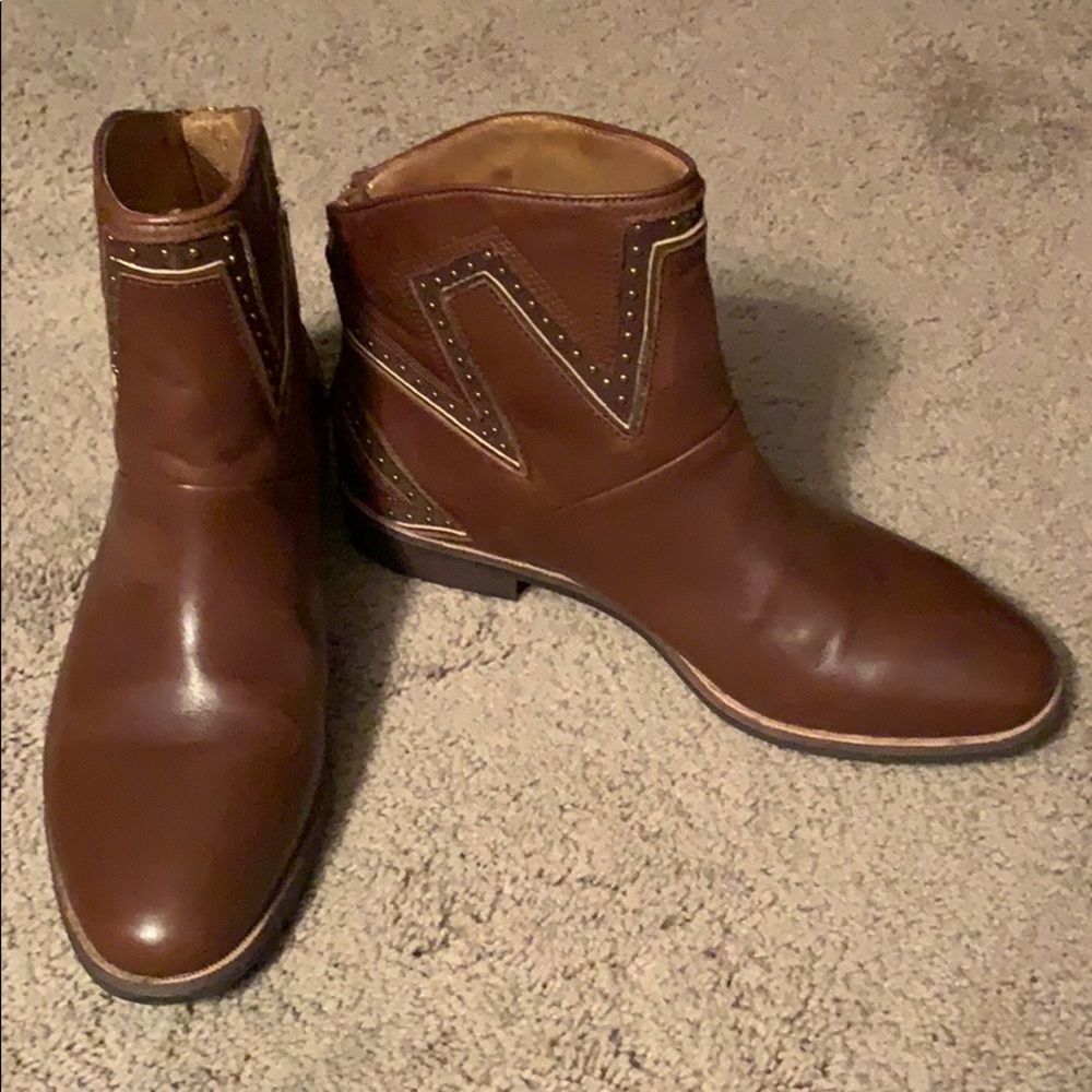 Worn Once! Ugg Sze 9 Booties w Gold stud Detailing